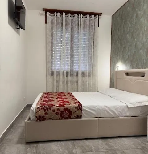 Ca Aisha Train Station Venice בית הארחה